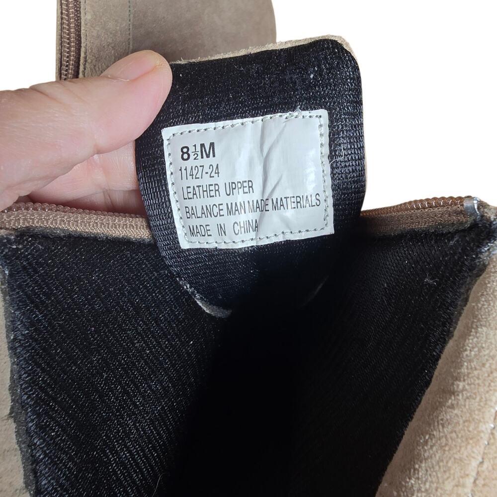 Women's Beacon Suede Ankle Boots Fawn/Leaf Motif Size 8 1/2 Anti-Shock Excellent - Picture 6 of 8